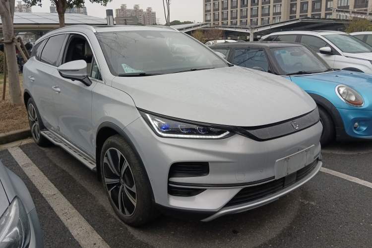 Used BYD Tang New Energy 2022 EV 635 km All-Wheel-Drive Flagship Model
