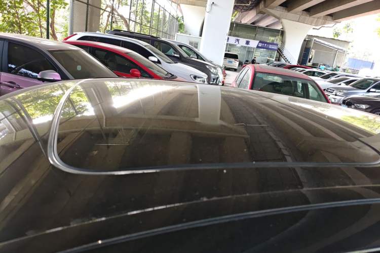 Used BMW 5 Series 2014 525Li Leading Model
