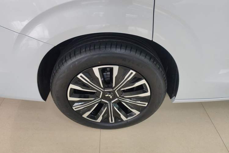 Used Wuling Wuling Starlight 730 2025 Model Pure Electric 500km Luxury Edition