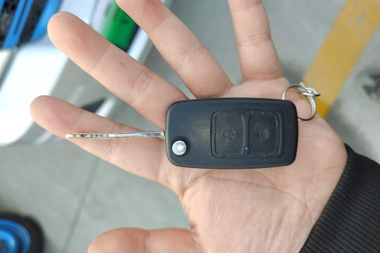 Used Karry Youyou EV 2022 SQR5037 Comfort-Style Van
