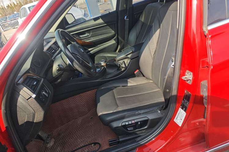 Used BMW 3 Series 2015 320Li Luxury Design Package Premium Edition
