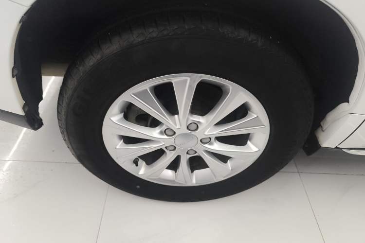 Used Haval M6 2021 PLUS 1.5T DCT Luxury Smart Connectivity Model Right Rear Wheel Hub