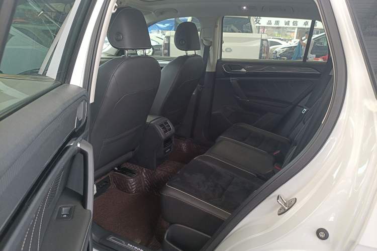 Used Volkswagen Tayron 2020 380TSI Four-Wheel Drive Luxury Connect Pro Edition Left Rear Seat