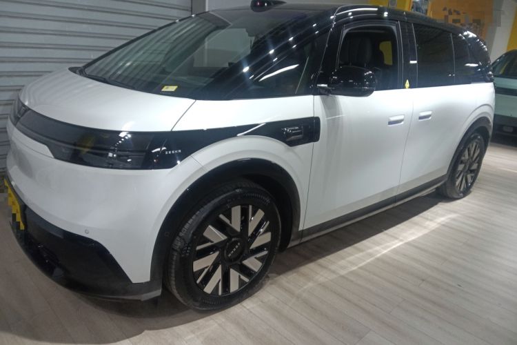 Used Zeekr MIX 2025 Long-Range Intelligent Driving Edition
