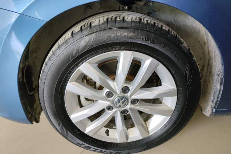 Used Volkswagen Touran 2018 Volkswagen Touran L 280TSI DSG Comfort Edition 7 Seats China V Emission Standard Exterior 4