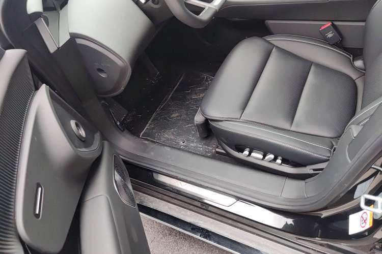 Used Avatr 12 2025 Updated Ultra All-Electric Four-Wheel Drive Driver Seat