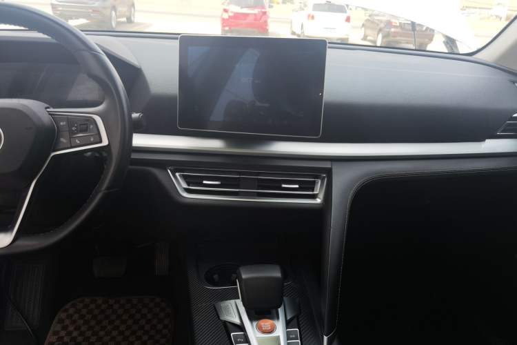 Used BYD Song Pro 2019 1.5T Automatic Elite Edition Audio And AC Panel