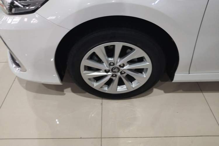 Used Toyota Camry 2021 2.0G Luxury Edition Exterior 4