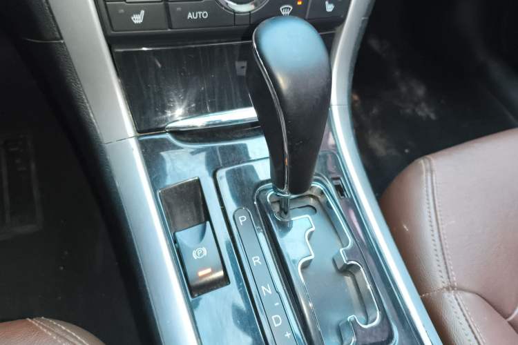 Used Bestune B90 2014 1.8T Automatic Luxury Model
