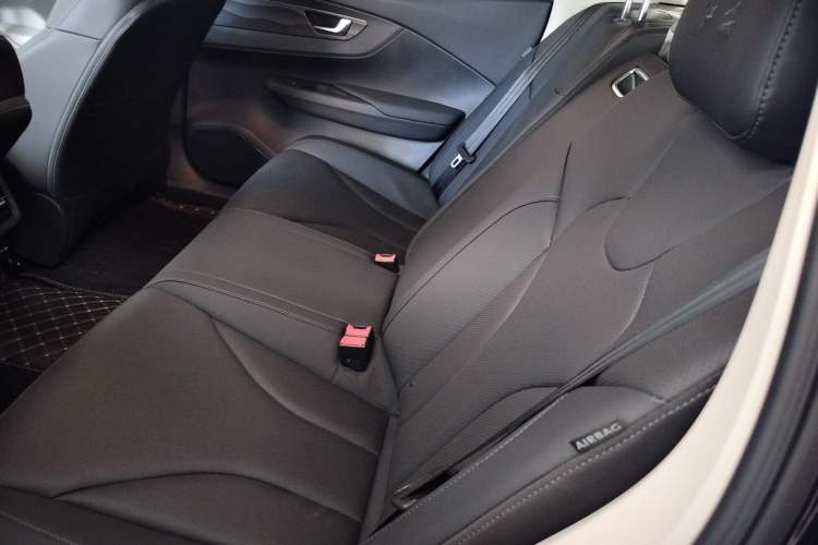 Used Hongqi E-QM5 2023 Revised Version Basic Travel Edition
