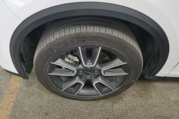 Used Lynk & Co 01 2025 2.0TD Two-Wheel Drive Refreshed Pro Version Left Front Wheel Hub