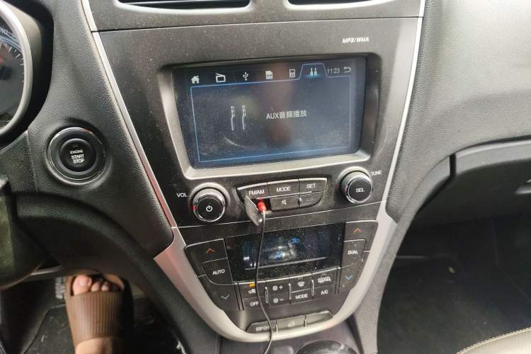 Used GAC Trumpchi GS5 2014 2.0L Automatic Two-Wheel Drive Anniversary Value Edition