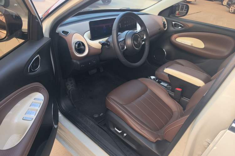 Used Wuling Bingo 2023 333 km Lingxi Connected+ Version
