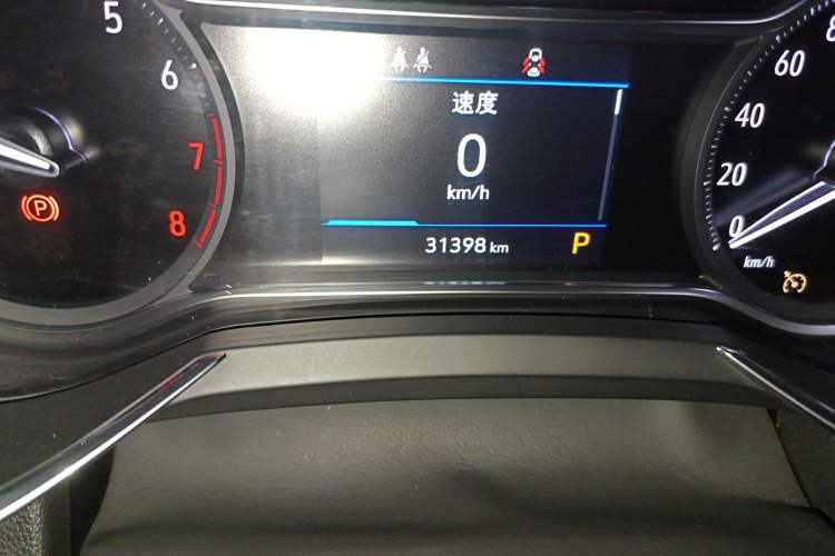 Used Buick Encore 2020 20T CVT Luxury Edition Odometer Close Up