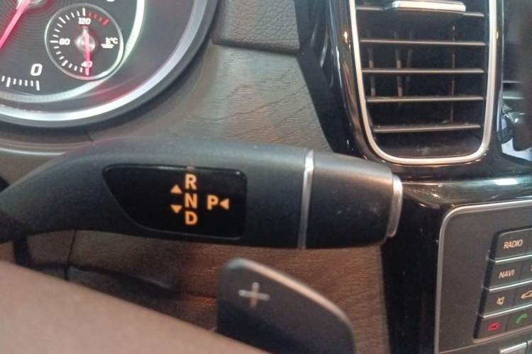 Used Mercedes-Benz GLE 2017 GLE 400 4MATIC Gear Lever