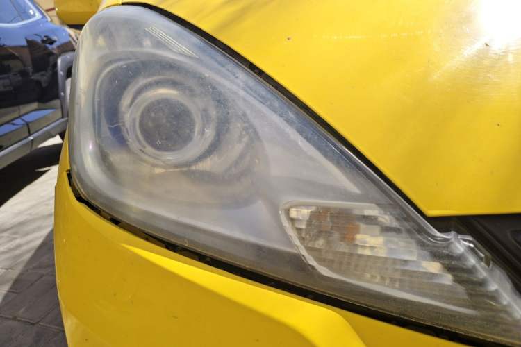Used Honda Fit 2011 1.3L automatic comfort version Right Front Headlight