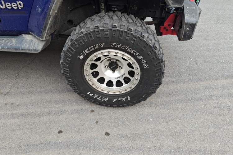 Used Jeep Wrangler 2019 2.0T Sahara 4-Door Version China V Standard
