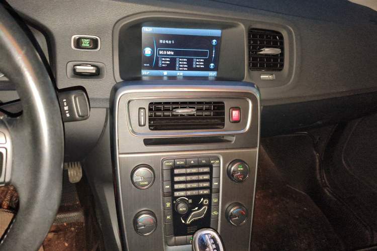 Used Volvo S60 2013 T5 Smart Edition