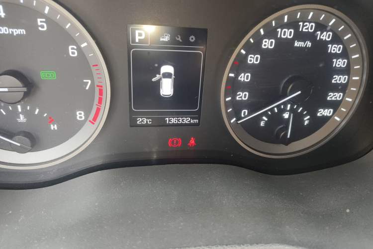 Used Hyundai Tucson 2015 2.0L Automatic Two-Wheel Drive Smart Version
