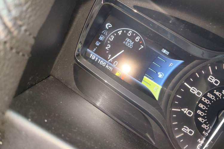 Used Lincoln MKX 2011 3.7L Automatic Gasoline 5-Seater U.S. Specification