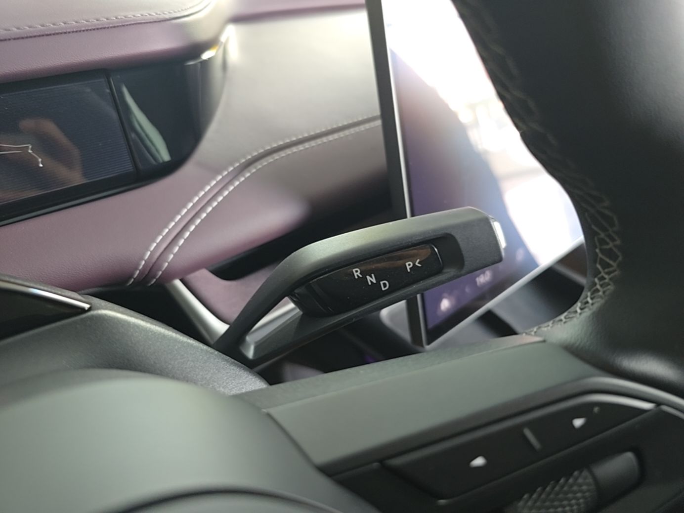 Xiaomi Auto SU7 2024 Rear-Drive Ultra-Long Range Advanced Pro-Level Intelligent Driving Version — снимка 16