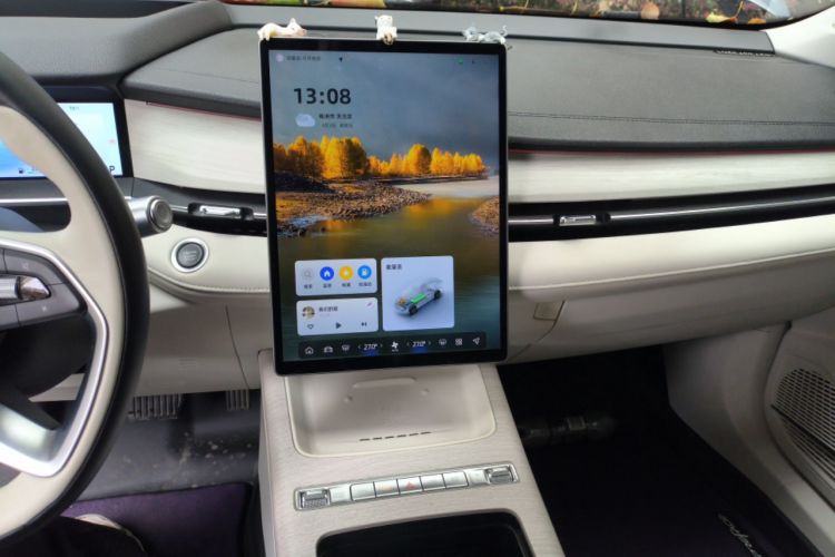 Used Geely Auto Preface 2024 Zhiqing 1.5TD Tiangong Edition Audio And AC Panel