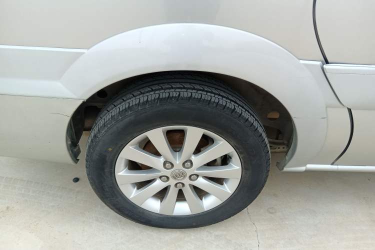 Used Buick GL8 2014 2.4L Classic Edition