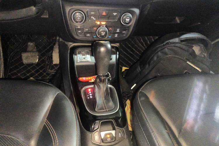 Used Jeep Compass 2019 220T Automatic Family Edition