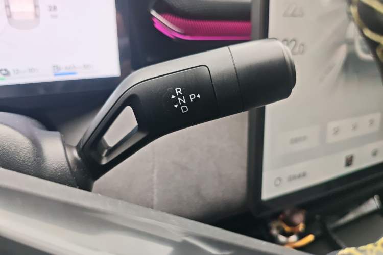 Used Lynk & Co 08 EM-P 2025 120km Long-Range Pro