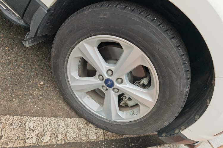 Used Ford Edge 2016 EcoBoost 245 Two-Wheel-Drive Titanium 5-Seater
