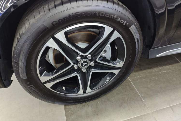 Used Mercedes-Benz GLE 2022 GLE 350 4MATIC Stylish Model Exterior 2