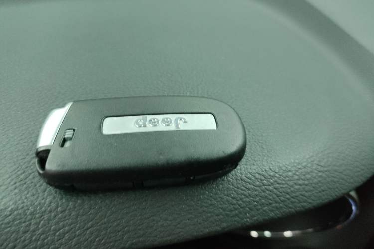 Used Jeep Grand Cherokee 2020 3.0L Professional Navigation Edition