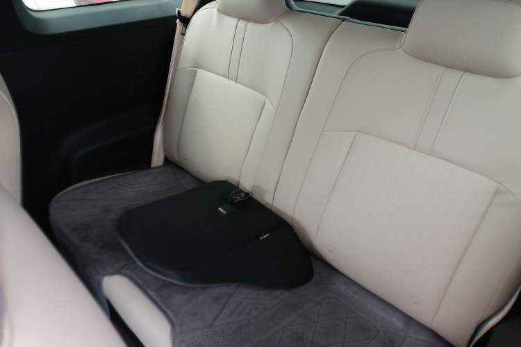 Used Baojun Spark 2023 Intelligent Premium Edition Left Rear Seat