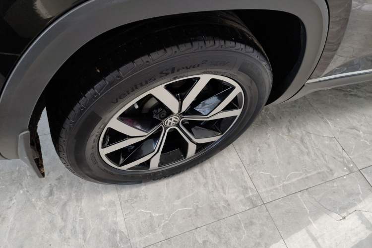 Used Volkswagen Teramont 2020 380TSI Four-Wheel Drive Luxury Version China VI Standard Right Rear Wheel Hub