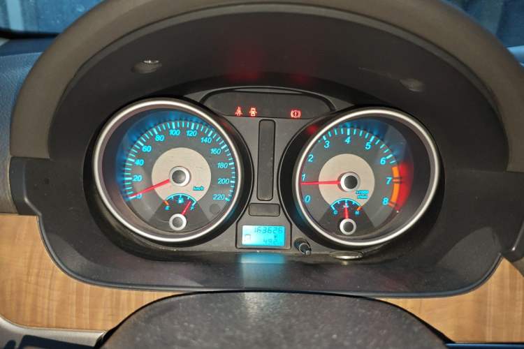 Used Buick Excelle 2015 1.5L Automatic Classic Model Instrument Cluster