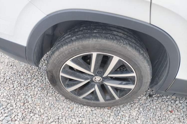 Used Skoda Kamiq 2018 1.5L Automatic Comfort Edition China VI Standard Right Rear Wheel Hub