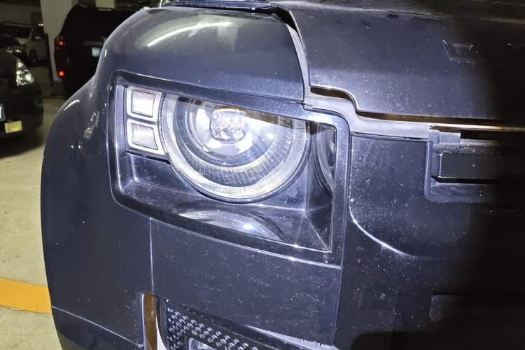 Used Land Rover Defender 2023 Facelift 110 3.0T P400 X-DYNAMIC HSE Right Front Headlight