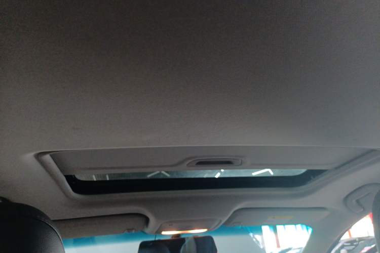 Used Chevrolet Monza 2020 Light Hybrid Redline 320T Dual-Clutch Thrilling Edition