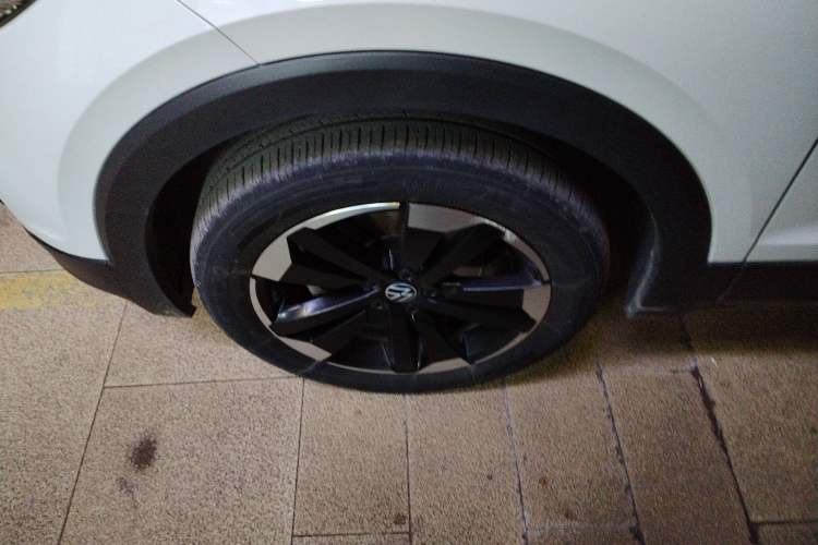 Used Volkswagen Tacqua 2021 1.5L Automatic Yue Zhi Lian Edition Left Front Wheel Hub