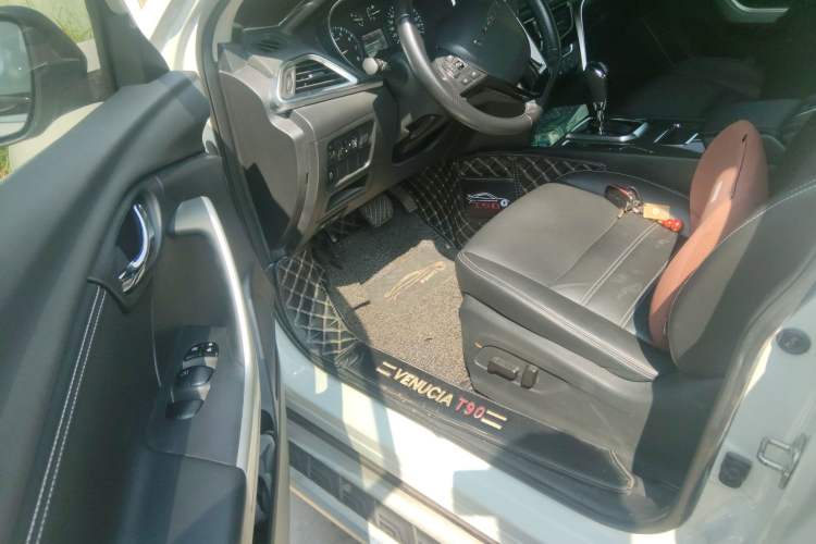 Used Venucia T90 2017 2.0L CVT Smart Edition