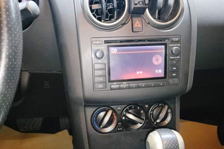 Used Nissan Qashqai 2015 2.0 XL Coolfire CVT 2WD