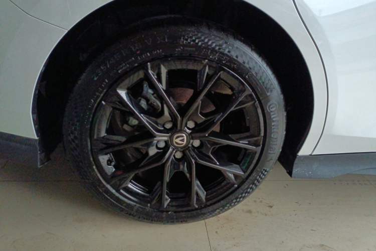 Used CHANGAN UNI-V 2024 1.5T Luxury Edition
