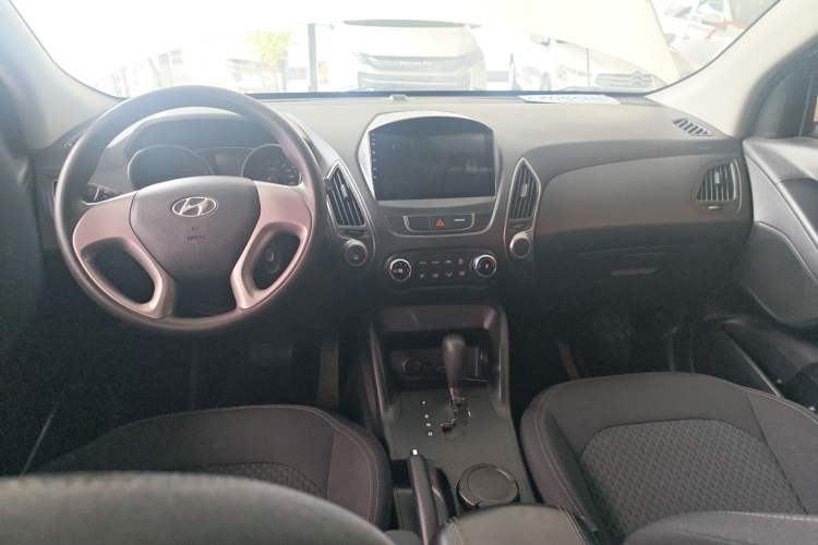 Used Hyundai ix35 2015 2.0L Automatic 2WD Comfort Edition China V Standard