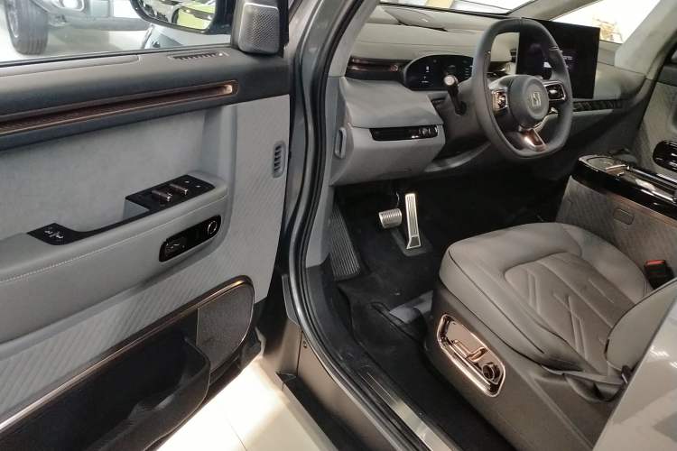 Used Zeekr MIX 2025 Long-Range Intelligent Driving Edition
