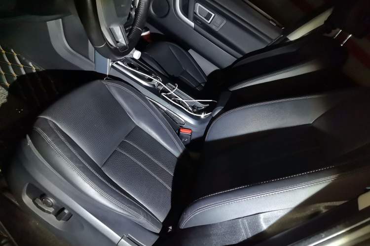 Used Land Rover Discovery Sport 2016 2.0T SE
