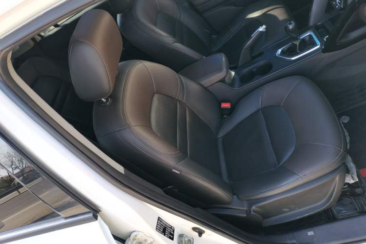 Used GAC Trumpchi GS4 2015 200T Manual Luxury Edition Right Front Seat