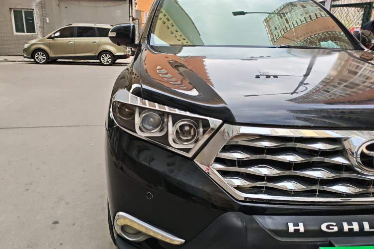 Used Toyota Highlander 2012 2.7L Two-Wheel Drive 7-Seater Luxury Edition
