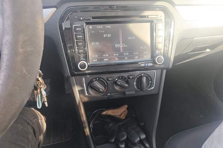 Used Volkswagen Jetta 2013 1.6L Manual Comfort Model