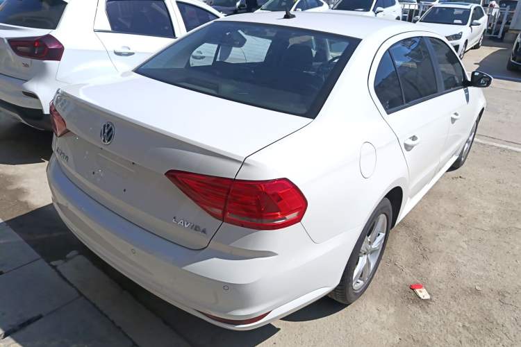 Used Volkswagen Lavida 2017 1.6L Automatic Fashion Edition
