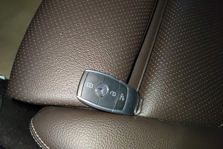 Used Mercedes-Benz GLC 2020 GLC 260 L 4MATIC Dynamic Model